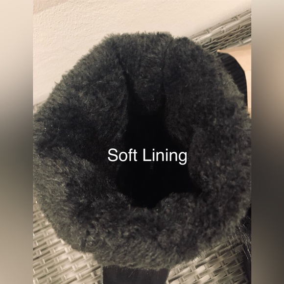 Carlkarida Black Faux Fur/Suede Winter Boots with Bows and Bling • Sz 10 • NWOT - Picture 7 of 16